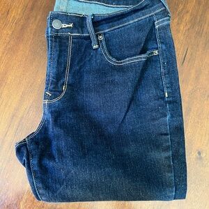 Old Navy Curvy Fit Medium Blue Jeans